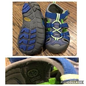 Two toddler water shoes